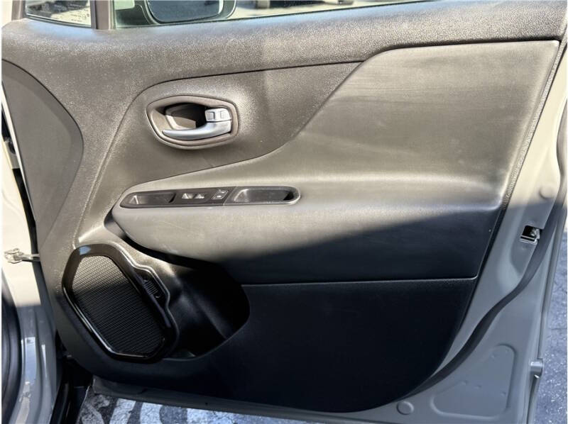 2020 Jeep Renegade Altitude