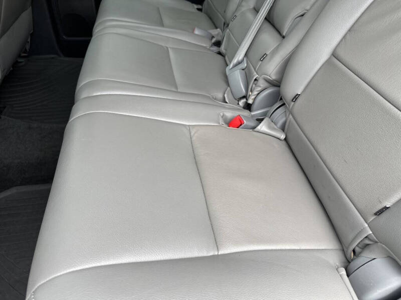 2016 Toyota Sequoia SR5