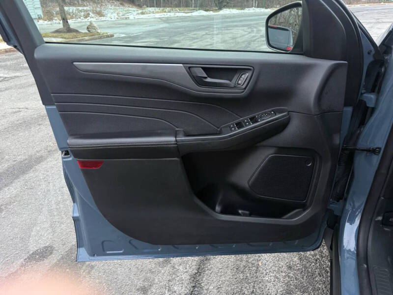 2025 Ford Escape Active