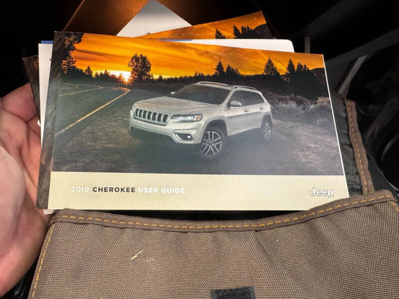 2019 Jeep Cherokee Latitude Plus