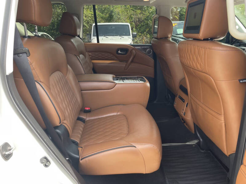 2019 Infiniti QX80 Luxe
