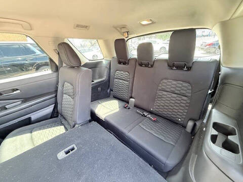 2022 Nissan Pathfinder S