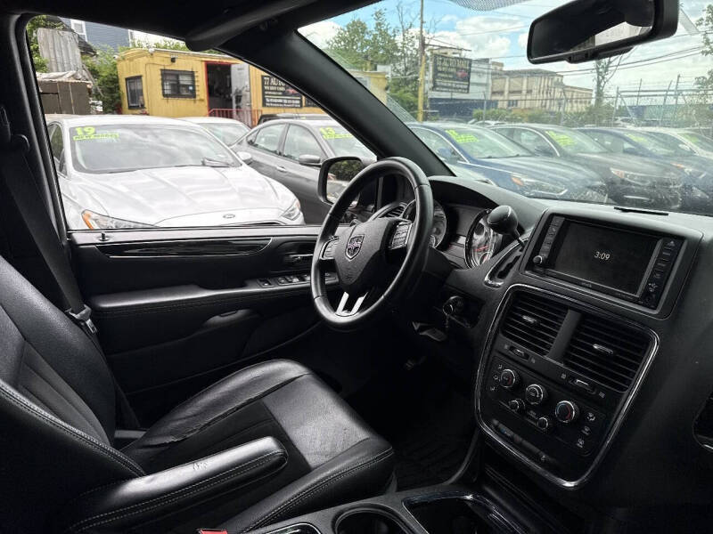2017 Dodge Grand Caravan SXT