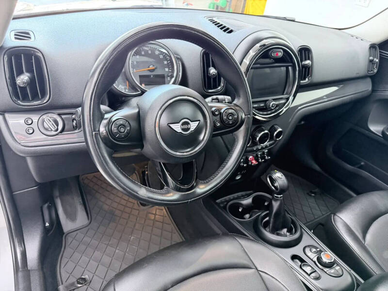 2018 MINI Countryman Cooper