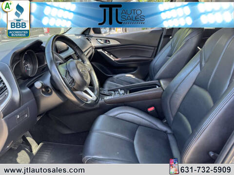 2018 Mazda MAZDA3 Touring