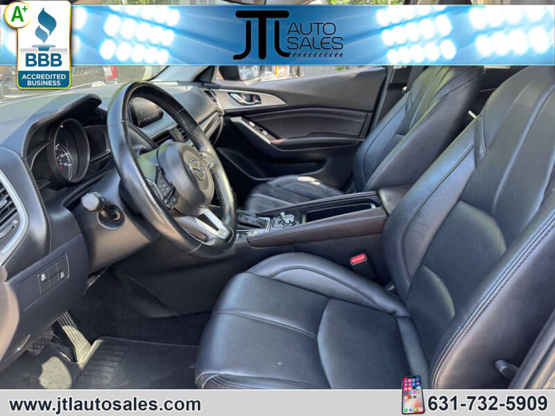 2018 Mazda MAZDA3 Touring