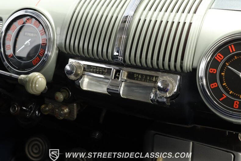 1946 Ford Super Deluxe