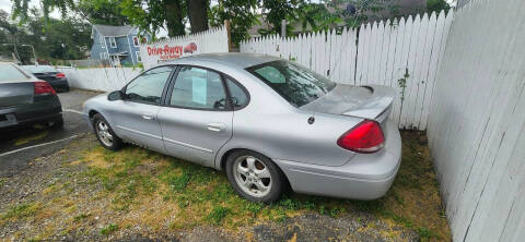 2004 Ford Taurus SES