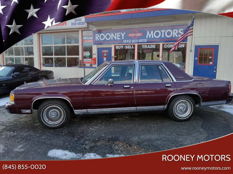 1991 Ford Crown Victoria LTD's photo