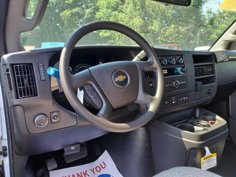 2025 Chevrolet Express 2500