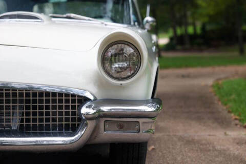 1957 Ford Thunderbird