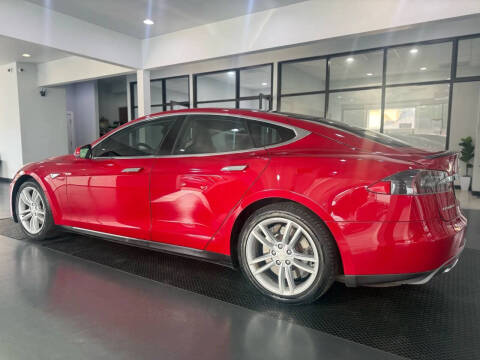 2013 Tesla Model S Performance