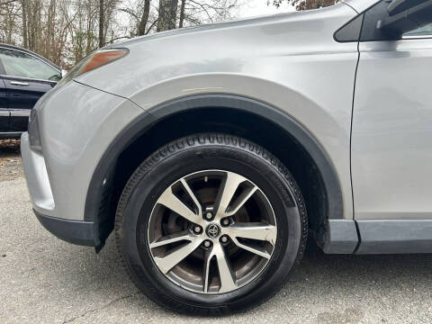 2017 Toyota RAV4 XLE