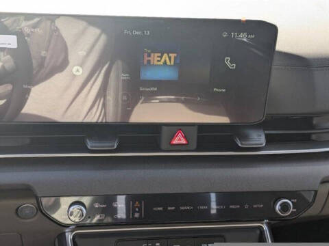 2025 Kia Carnival EX