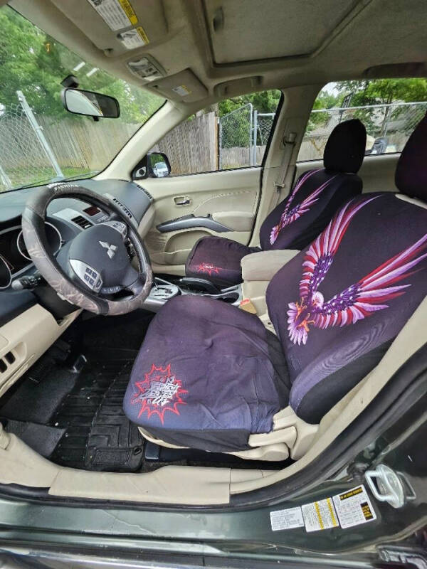 2009 Mitsubishi Outlander SE