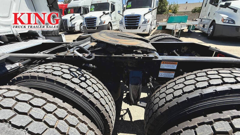 2023 Freightliner Cascadia