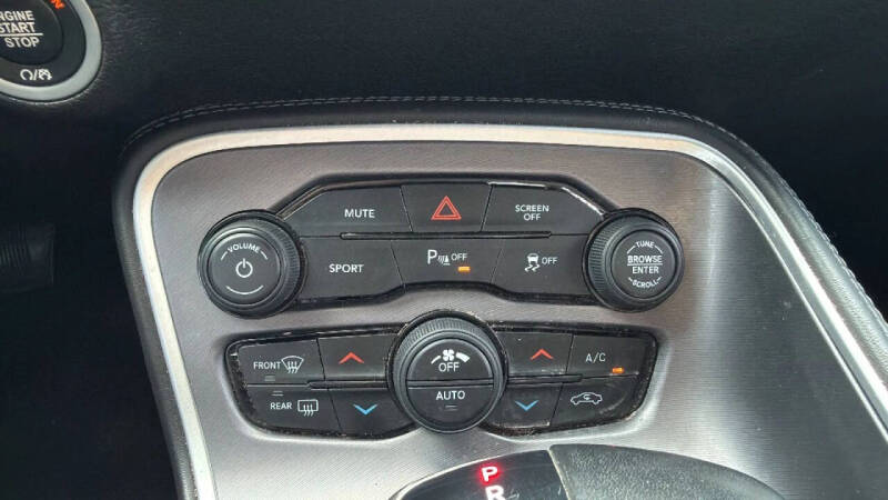 2020 Dodge Challenger SXT