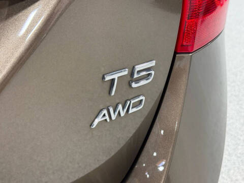 2016 Volvo V60 Cross Country T5