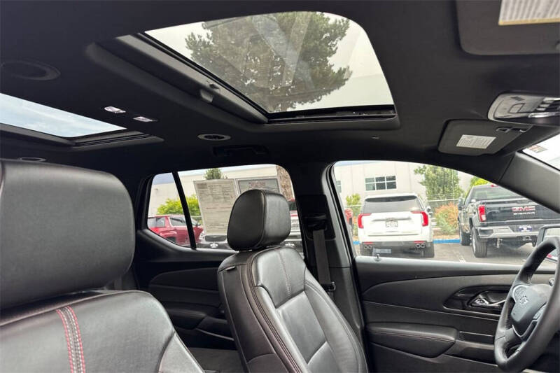 2022 Chevrolet Traverse RS