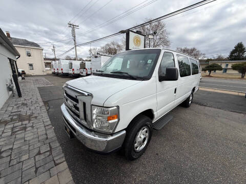 2014 Ford E-Series E-350 SD XLT