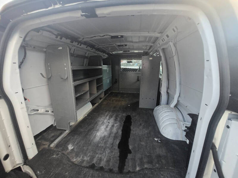 2017 Chevrolet Express 2500