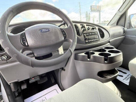 2008 Ford E-Series E-150 XLT