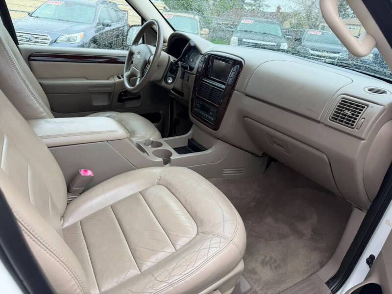 2003 Ford Explorer Limited