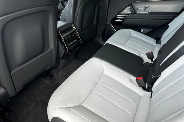 2025 Land Rover Range Rover Sport P400 Dynamic SE