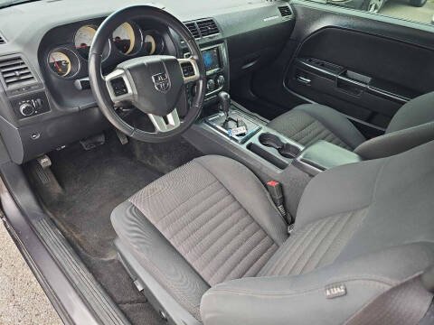 2014 Dodge Challenger SXT