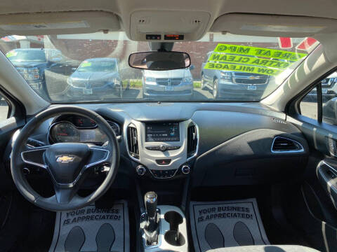 2017 Chevrolet Cruze LS Auto