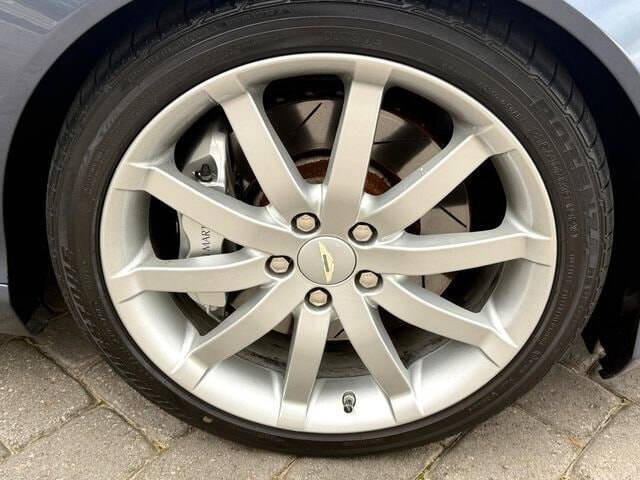 2005 Aston Martin DB9