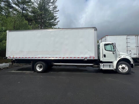2017 Freightliner M2 106