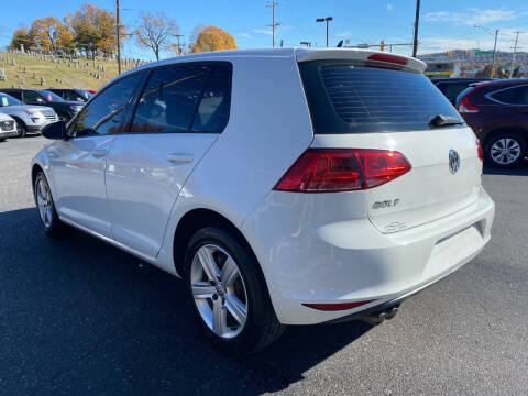 2015 Volkswagen Golf TDI S