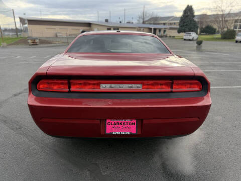 2009 Dodge Challenger SE