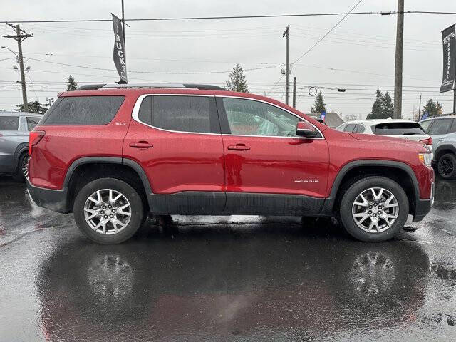 2022 GMC Acadia SLT