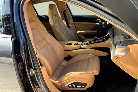 2018 Porsche Panamera