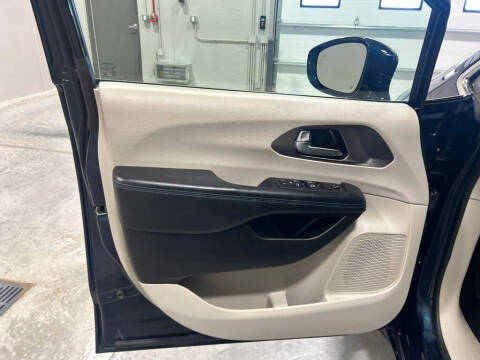 2021 Chrysler Pacifica Touring