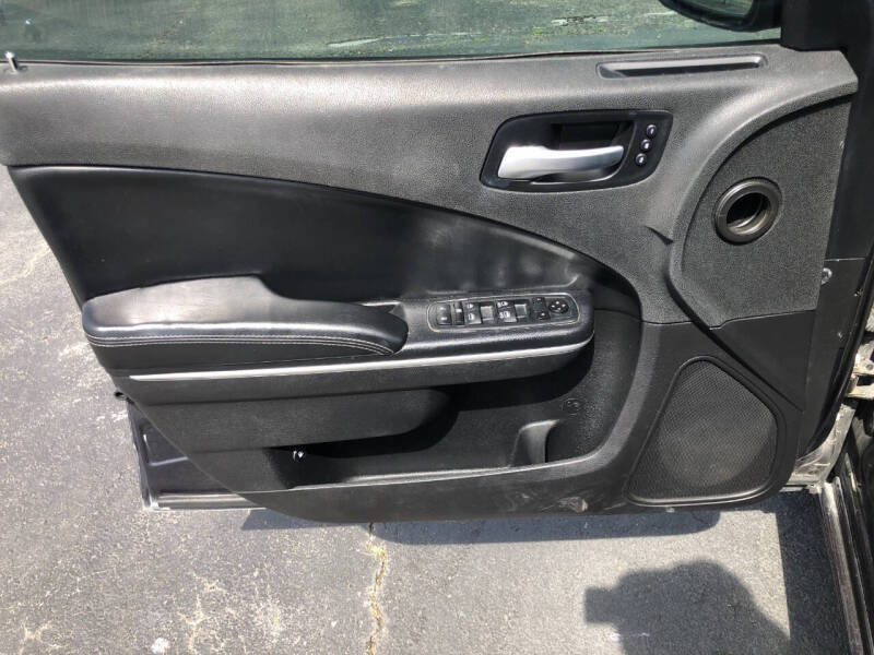 2019 Dodge Charger SXT