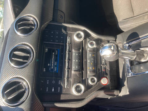 2015 Ford Mustang V6