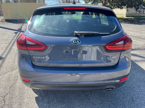 2016 Kia Forte5 EX