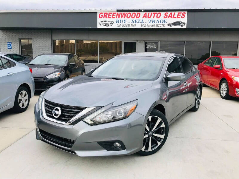 2016 Nissan Altima for sale at GREENWOOD AUTO LLC in Lincoln NE