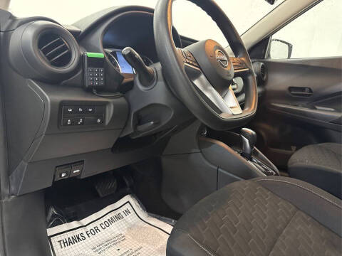 2022 Nissan Kicks S