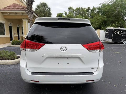 2012 Toyota Sienna XLE 8-Passenger