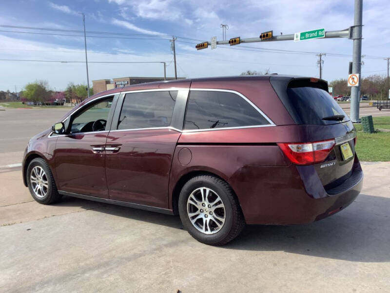 2011 Honda Odyssey null photo 5