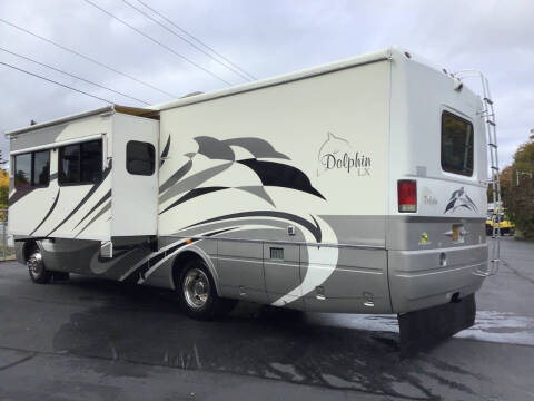 2005 National RV Dolphin 6320LX / 34ft
