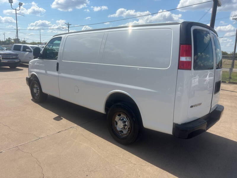 2017 Chevrolet Express 2500