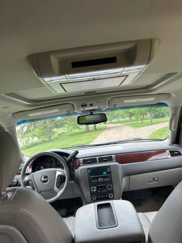 2010 GMC Yukon XL SLT