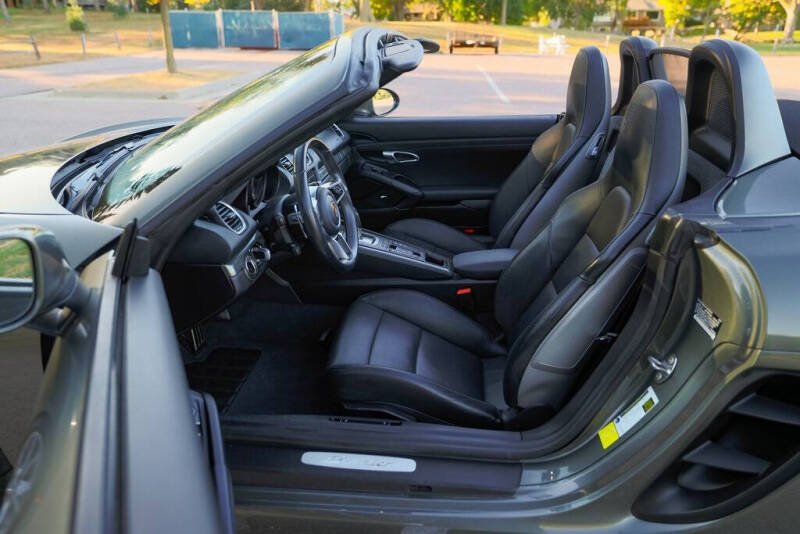 2021 Porsche 718 Boxster