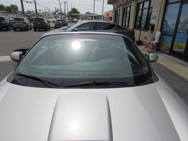 2005 Ford Thunderbird Deluxe
