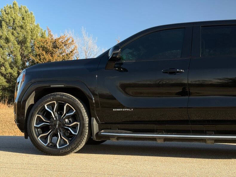 2025 GMC Sierra EV Denali